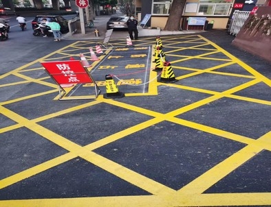 周口周口厂区划线，园区停车场划线，车库标识标线